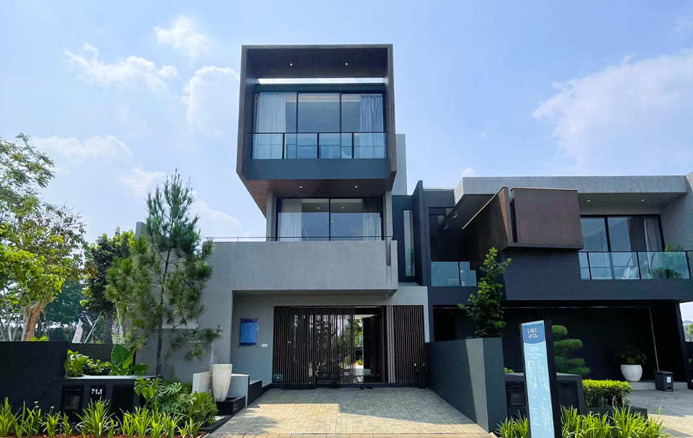 Tipe Tudor – Shila Sawangan